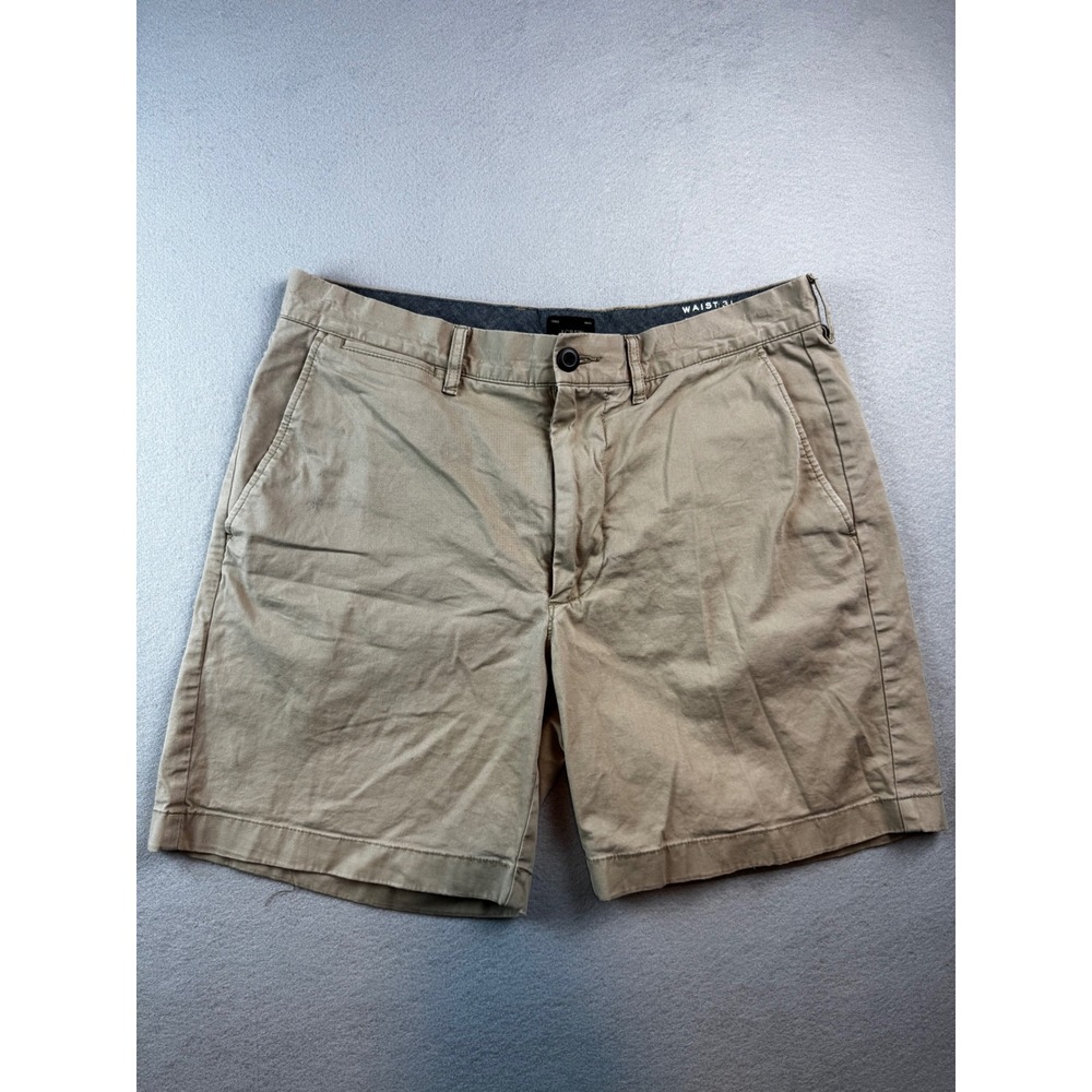 JCrew Mens Chino Shorts Tan Khaki Flat Front 7 Inch Inseam Size 31